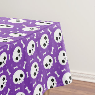 Nappe Joli motif d'Halloween crâne et os violet