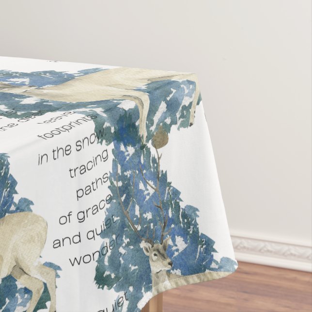 Nappe Le Cerf Laisse Des Empreintes Dans La Neige (In Situ)