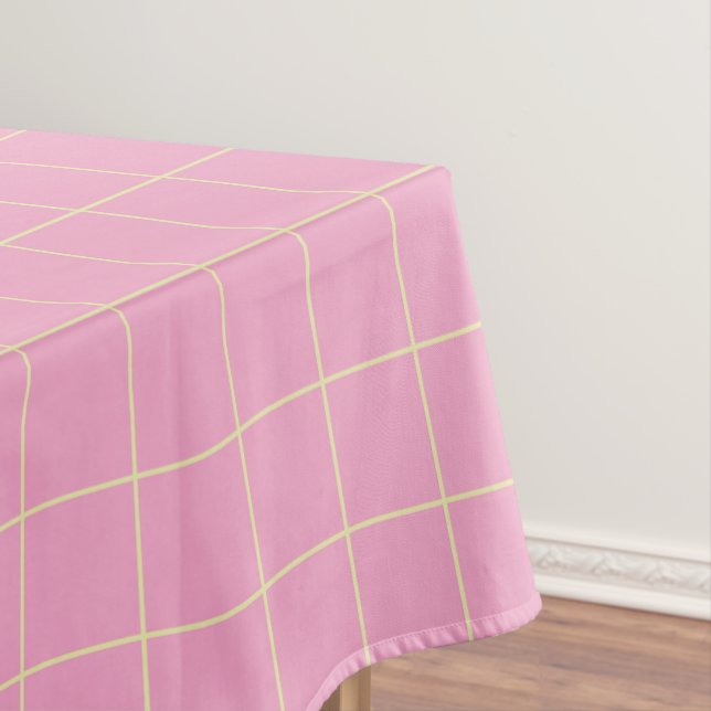 Nappe Light Green Cell Pattern Pink Checkered Plaid. (In Situ)