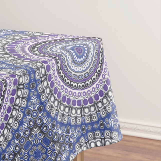 Nappe Motif circulaire géométrique Mandala bleu et viole (In Situ)