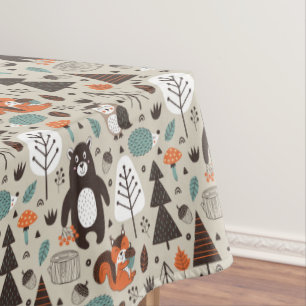Nappe Motif mignon d'animaux de région boisée d'automn