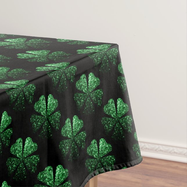 Nappe Motif Shamrock brillant vert foncé sur noir (In Situ)