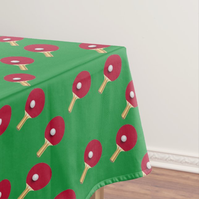Nappe Raquette de ping-pong et boule sur vert (In Situ)