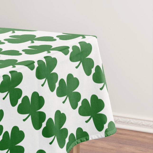 Nappe St. Patrick's Shamrock vert Clovers (In Situ)