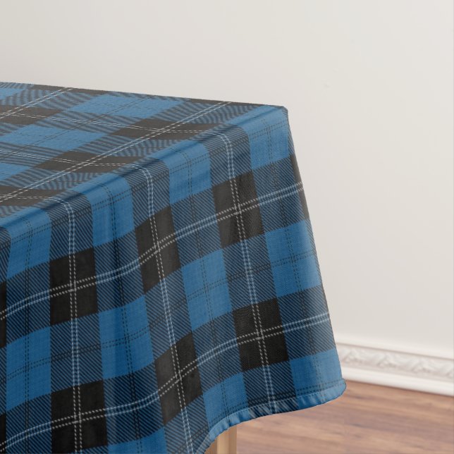 Nappe Tartan de chasse bleue du clan écossais Ramsay (In Situ)