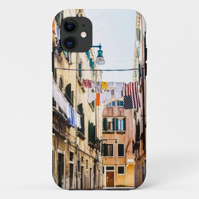 Narrow street in Venice Case-Mate iPhone Case (Back)