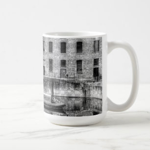 Narrowboat Albert Dock Coffee Mug