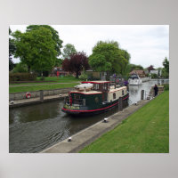 Narrowboat on the River Thames at Chertsey Lock