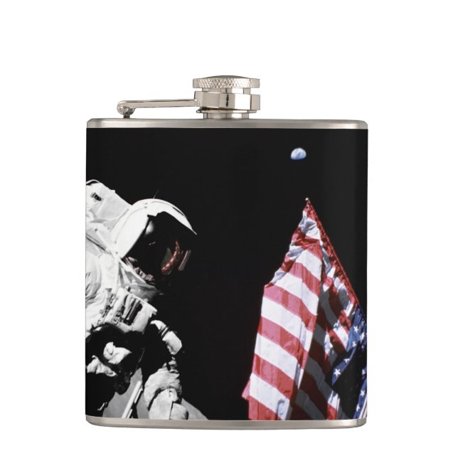 NASA Apollo 17 Astronaut Flag Earth Moon Photo Hip Flask (Front)