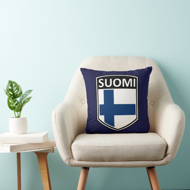 National - Suomi Throw Pillow (Chair)