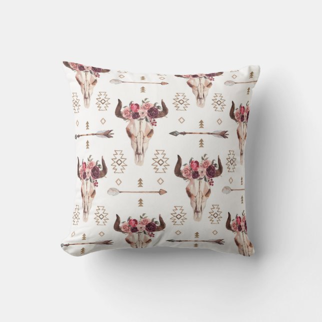 Native bull skul and arrows tribal seamless patter throw pillow (Front)