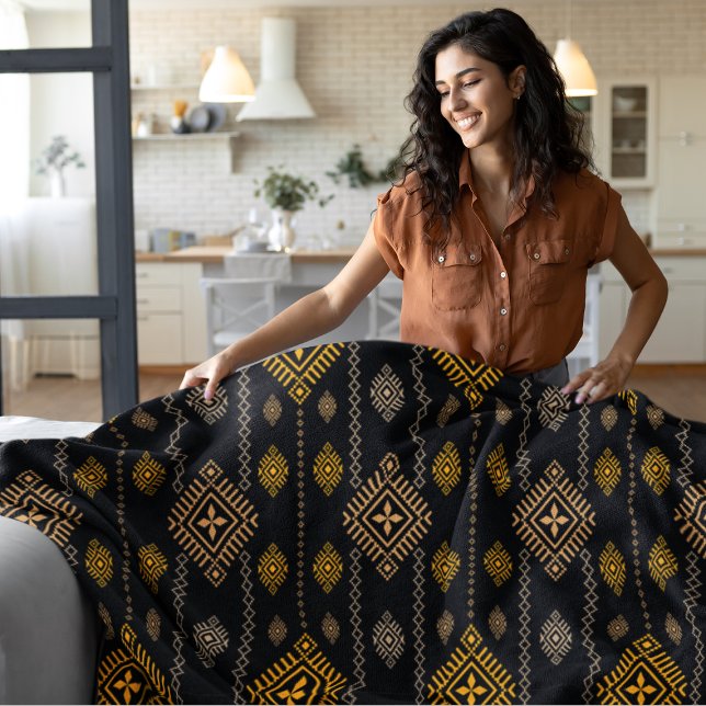 Native Pattern Boho Culture Ethnic Design Fleece Blanket (Creator Uploaded)
