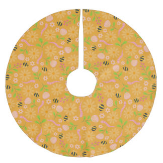 Nature inspired blooms and critters brushed polyester tree skirt