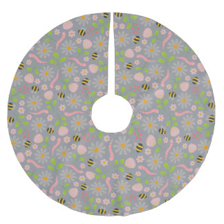 Nature inspired blooms and critters brushed polyester tree skirt