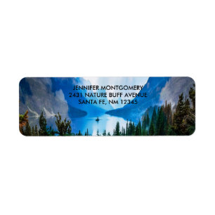Nature pittoresque de montagnes rustiques de pays