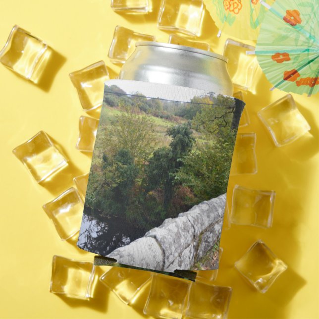 nature way of impersonating animals can cooler (In Situ Summer)