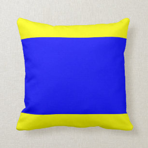 Nautical Flag Signal Letter D (Delta) Throw Pillow