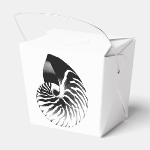 Nautilus shell - black, grey and white favor box