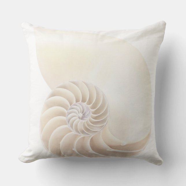 Nautilus shell, close-up throw pillow (Front)