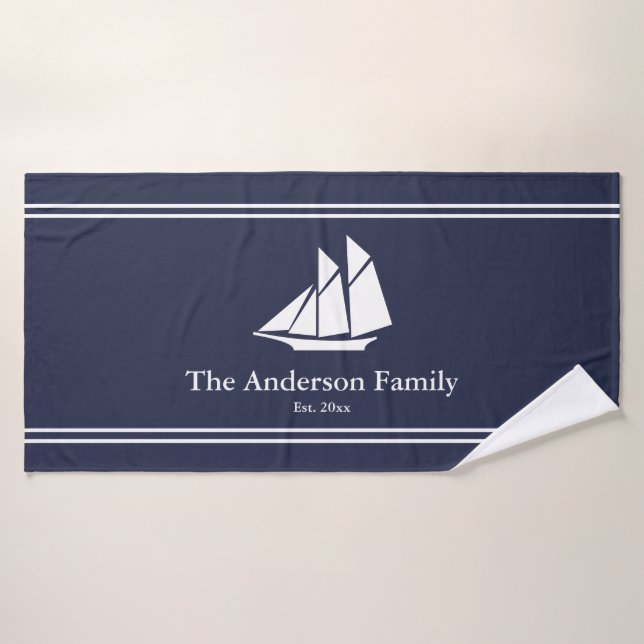 Nautique Midnight Blue & White Sailboat Nom du tex (Serviette de bain)