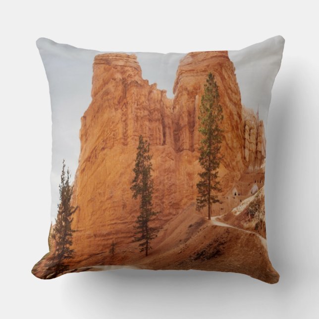 Navajo Loop Trail, Bryce Canyon Throw Pillow (Front)