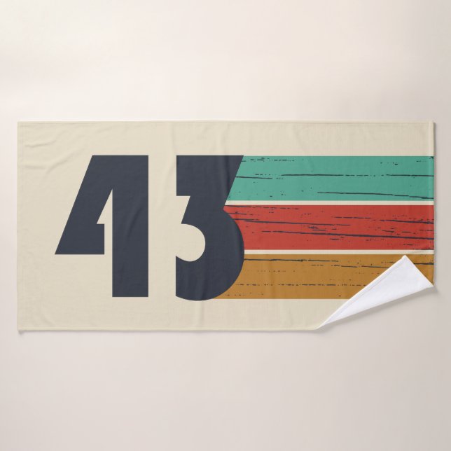 né en 1943 anniversaire vintage (Serviette de bain)