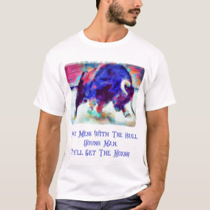 Ne manquez pas le T-shirt blanc taureau