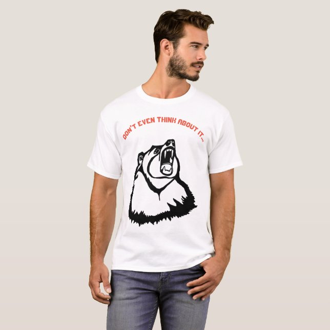 Ne pensez pas même cela le T-shirt grisâtre fâché (Devant entier)