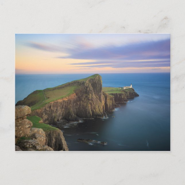 Neist point lighthouse on Skye at sunset Postcard (Front)