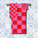 Neon Pink and Red Chequered Chequerboard Vintage Bath Towel Set<br><div class="desc">Neon Pink and Red Chequered Chequerboard | Vintage | Classic | Trendy | Stylish | Fashion | Minimal</div>