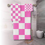 Neon Pink and White Chequered Chequerboard Vintage Bath Towel Set<br><div class="desc">Neon Pink and White Chequered Chequerboard | Vintage | Classic | Trendy | Stylish | Fashion | Minimal</div>