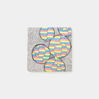 Neon retro circle illusion post it notes 