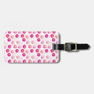 Neon Seashells on Black – Seamless Coastal Pattern Luggage Tag