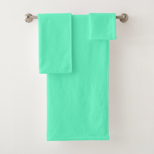 Neon Turquoise Bath Towel Set (Insitu)