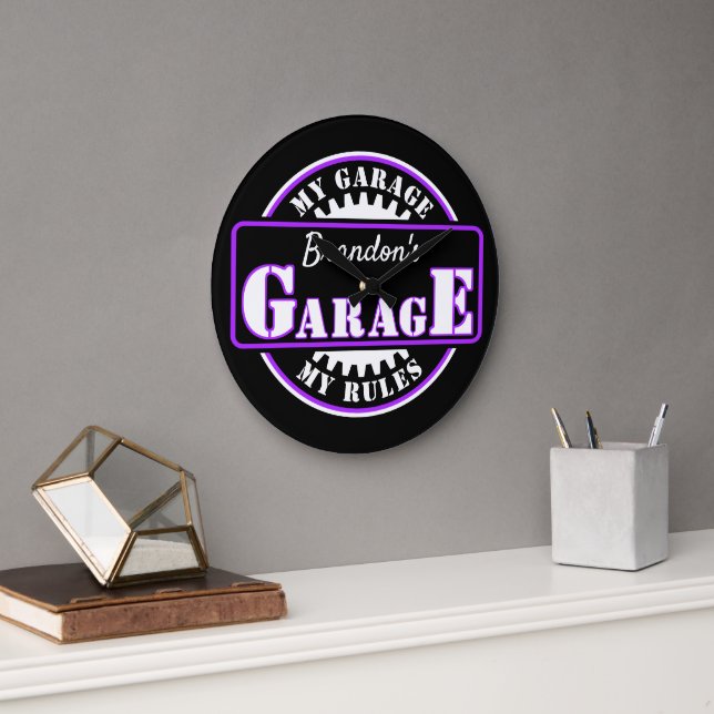 Neon violet blanc Garage Texte sur horloge noire (Bureau)