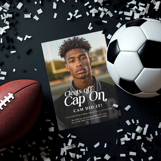 Nettoie le Casquette sur le Faire-part de graduati (Athlete Graduation Announcement)