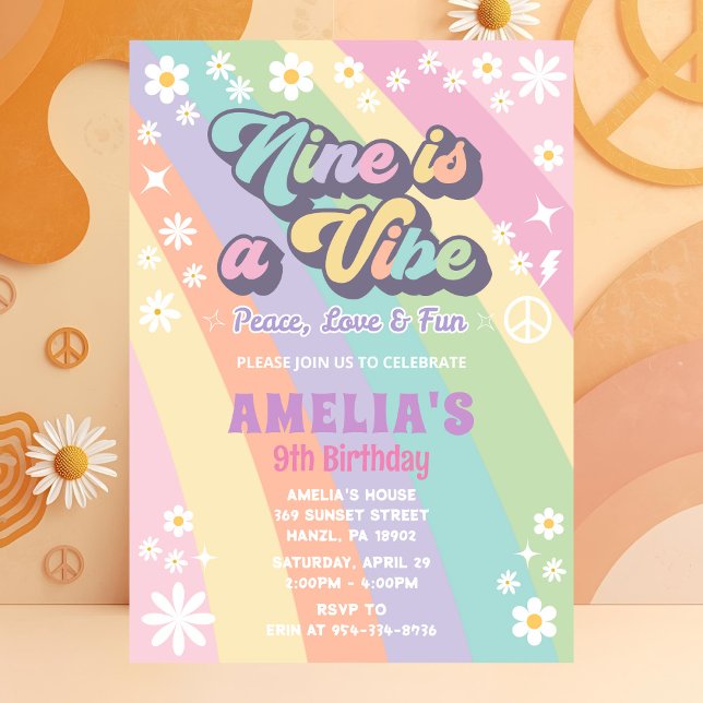 Neuf est une invitation à l'anniversaire de vibe (Créateur téléchargé)
