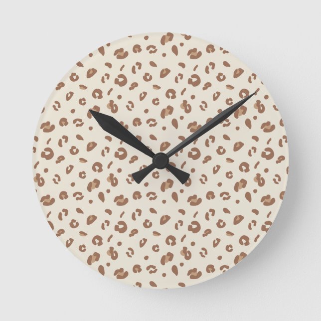 Neutral Abstract Leopard Print Pattern | Modern An Round Clock (Front)