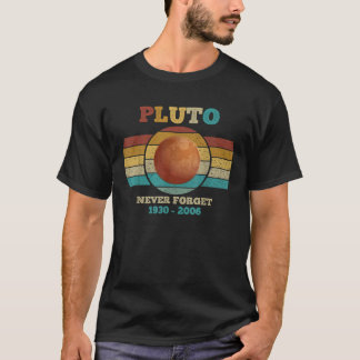 Never Forget Pluto Retro Vintage Sunset Science Gi T-Shirt