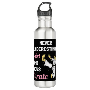 Never Underestimate A Girl Who Knows Karate Girl G 710 Ml Water Bottle