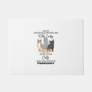 Never Underestimate An Old Lady Who Loves Cats Bor Doormat