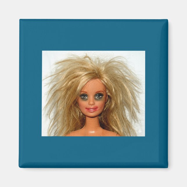 New funny distressed blonde doll face meme  magnet (Front)