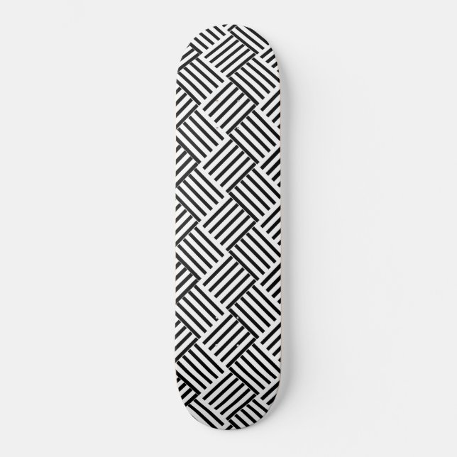 New line 2 skateboard (Front)
