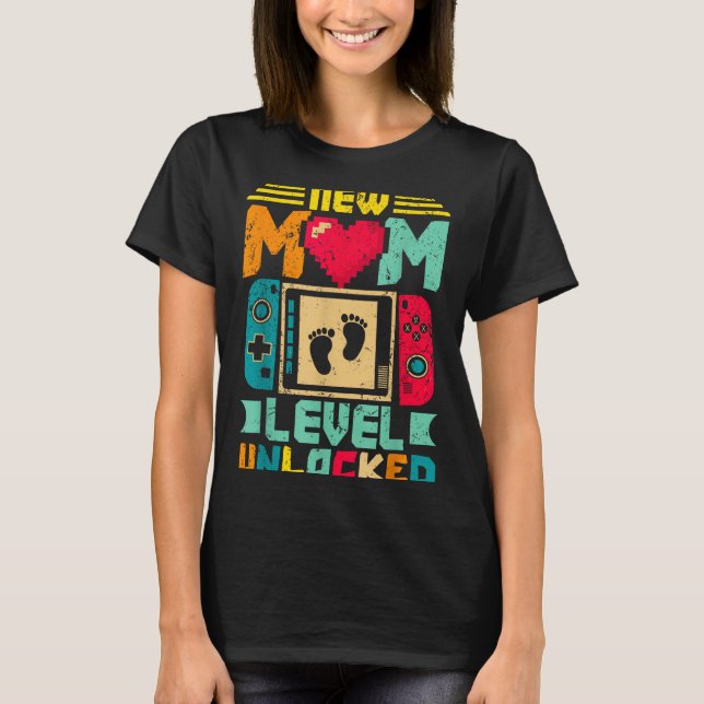 New Mom Level Unlocked Gamer Valentine's  T-Shirt (Front)