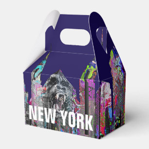 New York city in graffiti Favor Box