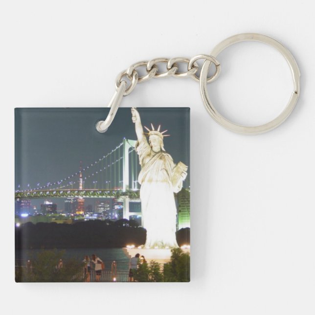 NEW YORK CITY SKYLINE KEYCHAIN (Back)
