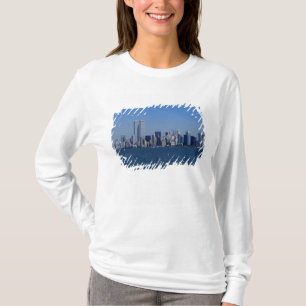 New York, USA. Skyline of downtown Manhattan T-Shirt