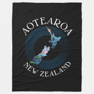 NEW ZEALAND PAUA MAP RINGS FLEECE BLANKET
