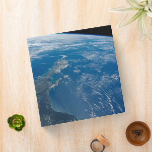 New Zealand's North Island. Binder