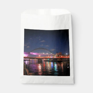 Newcastle bridges favour bag